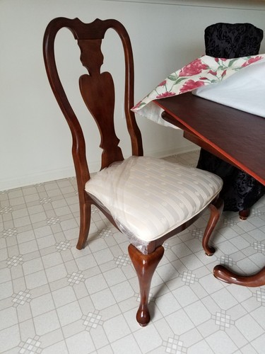 Dining chairs queen - dining,