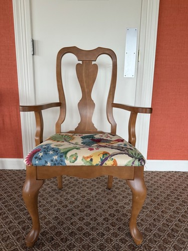 Queen anne reproduction - 40,