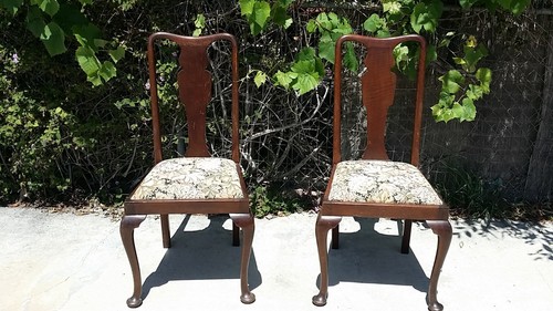 Pair antique queen - pair, anne